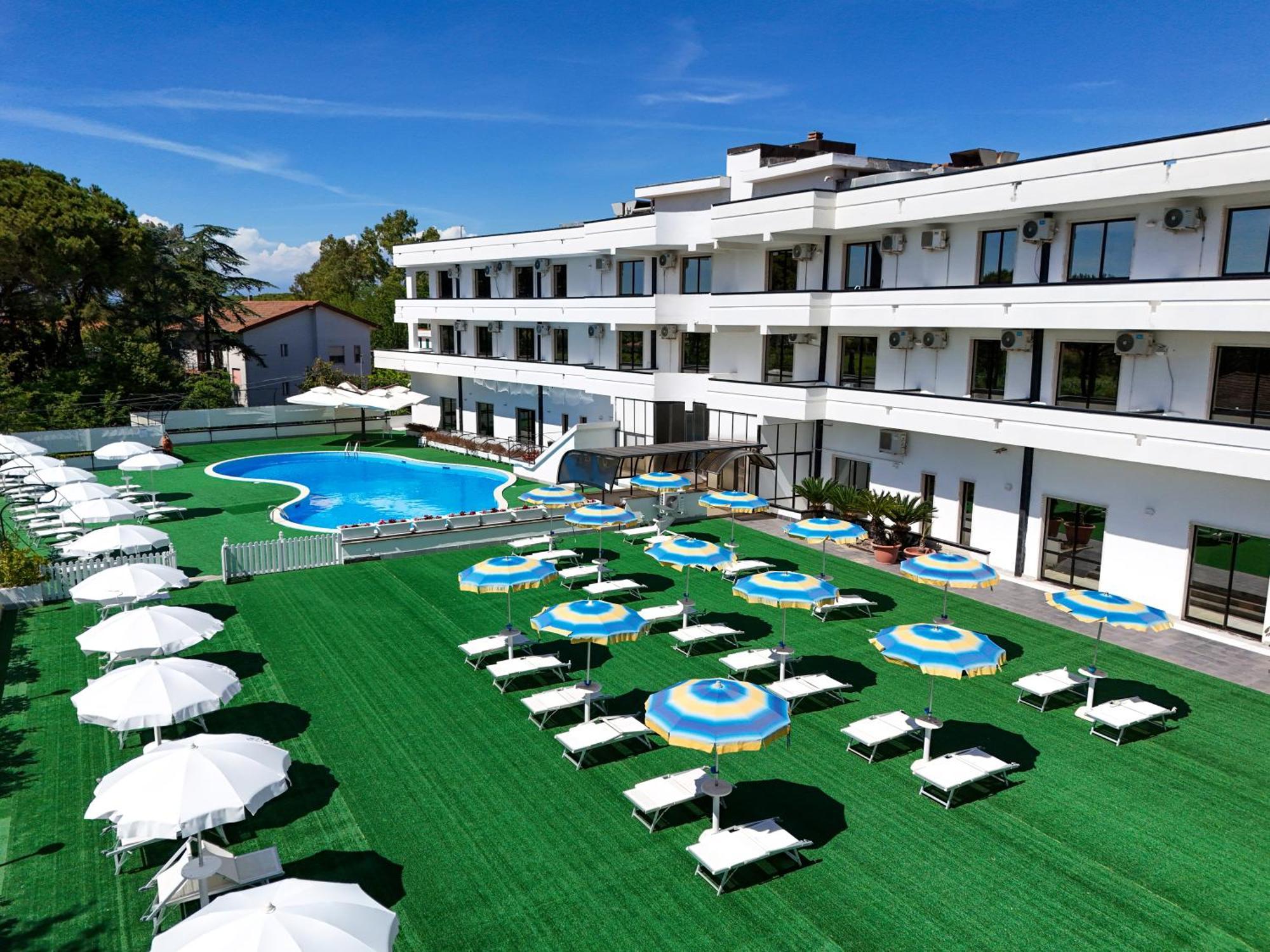 Hotel Club Clorinda Nuova Gestione 2024 Paestum Ngoại thất bức ảnh