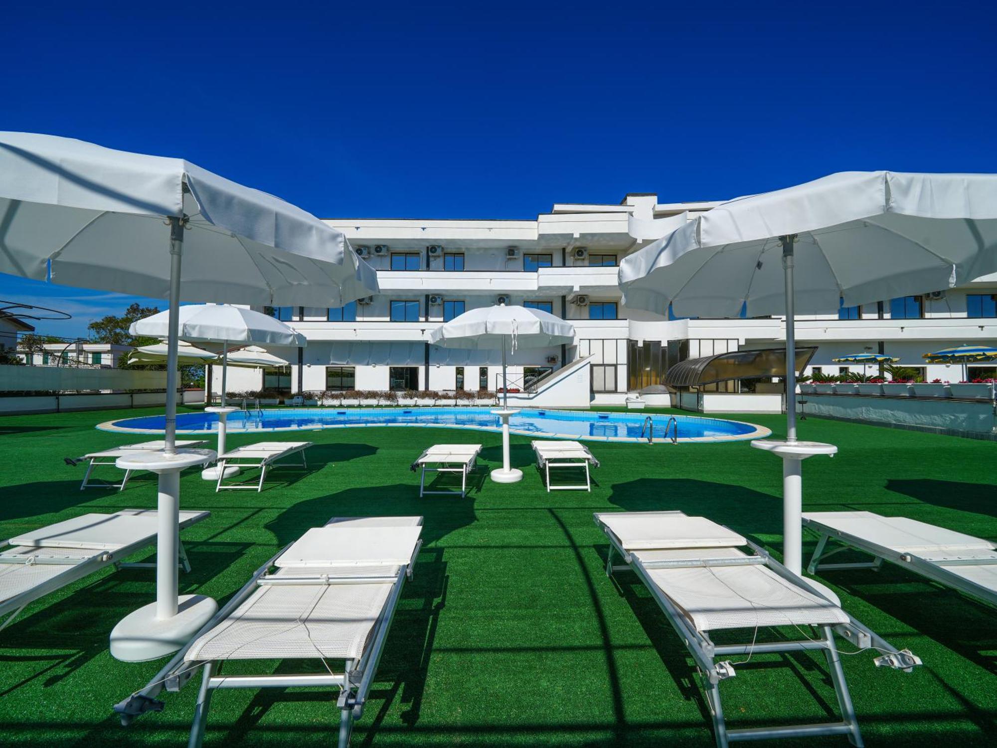 Hotel Club Clorinda Nuova Gestione 2024 Paestum Ngoại thất bức ảnh